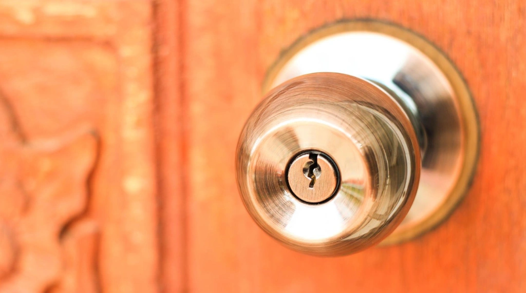 Kunci Deadbolt