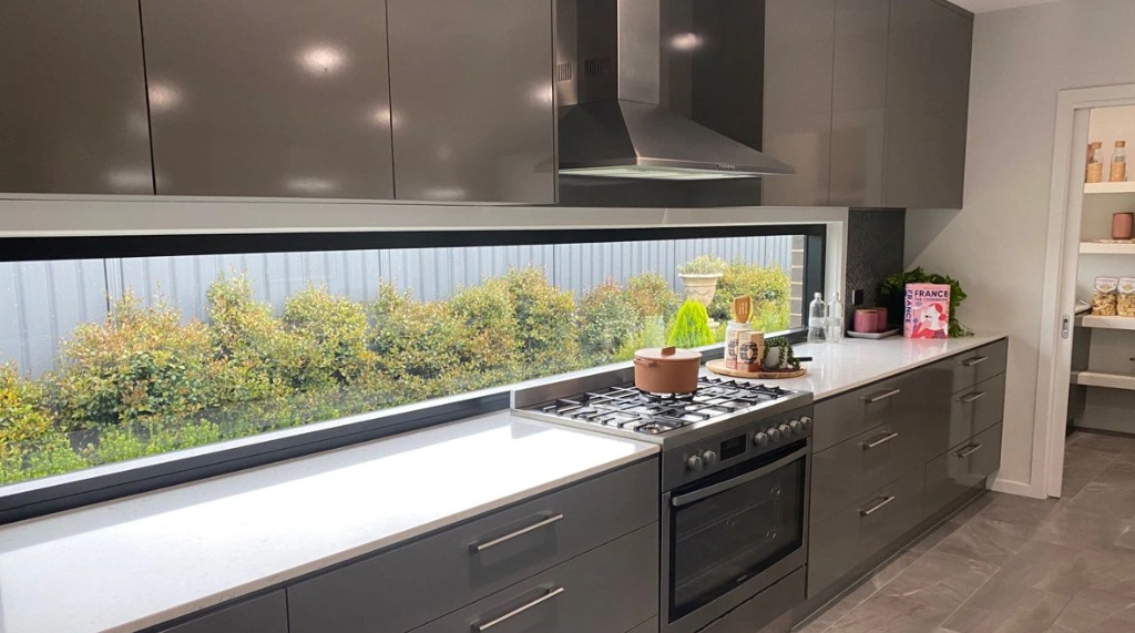 Jendela Dapur Aluminium Fixed Window (Kaca Mati)