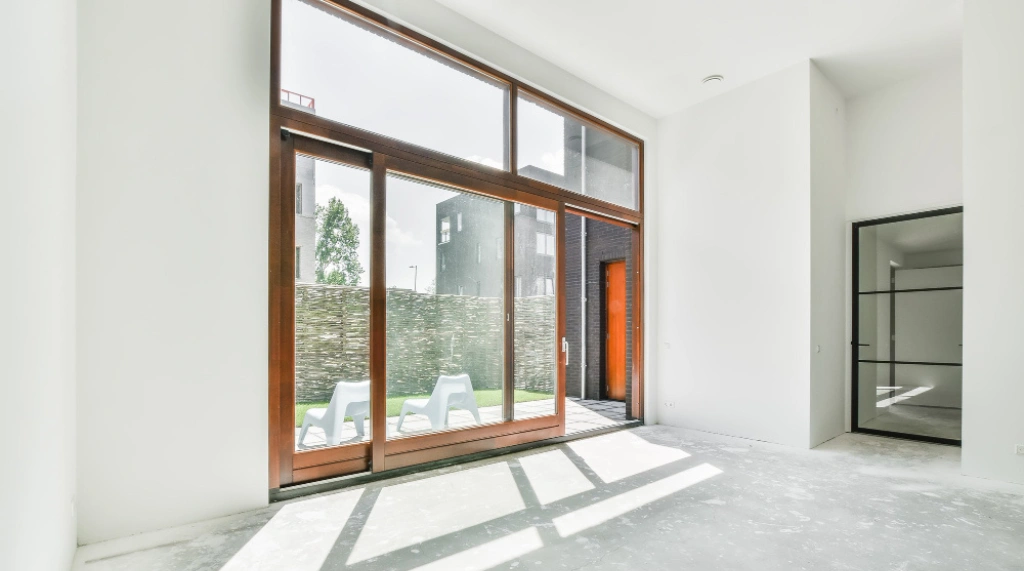 Kenapa uPVC Motif Kayu jadi Alternatif Kayu Solid